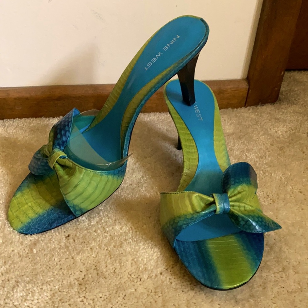 New Nine West sandals 3 1/2 heel Sz 10 green turq